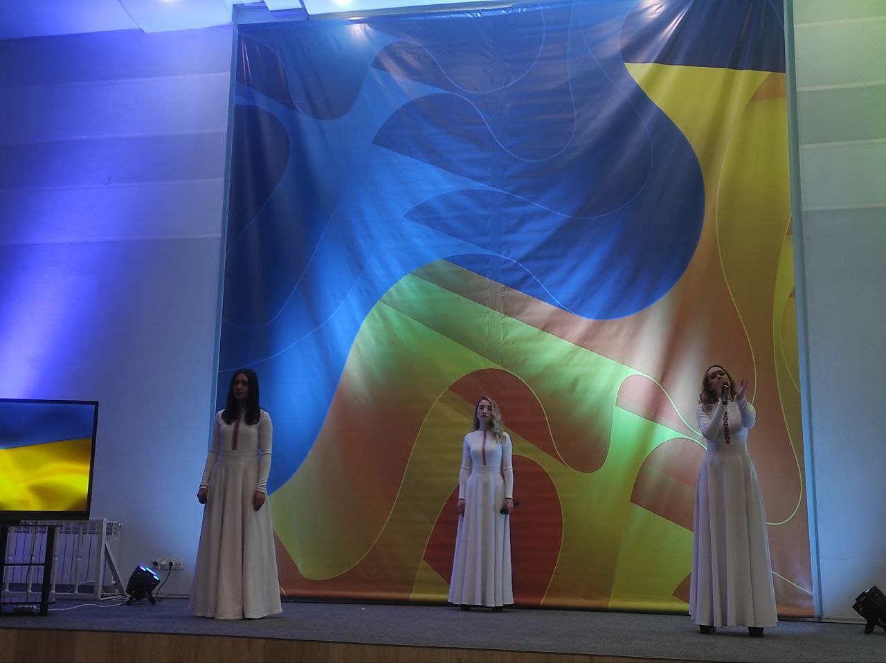 В  КЗ «ПК «Центральний» КМР  відбулась культурно- мистецька акція  «Нескорена країна очима дітей»