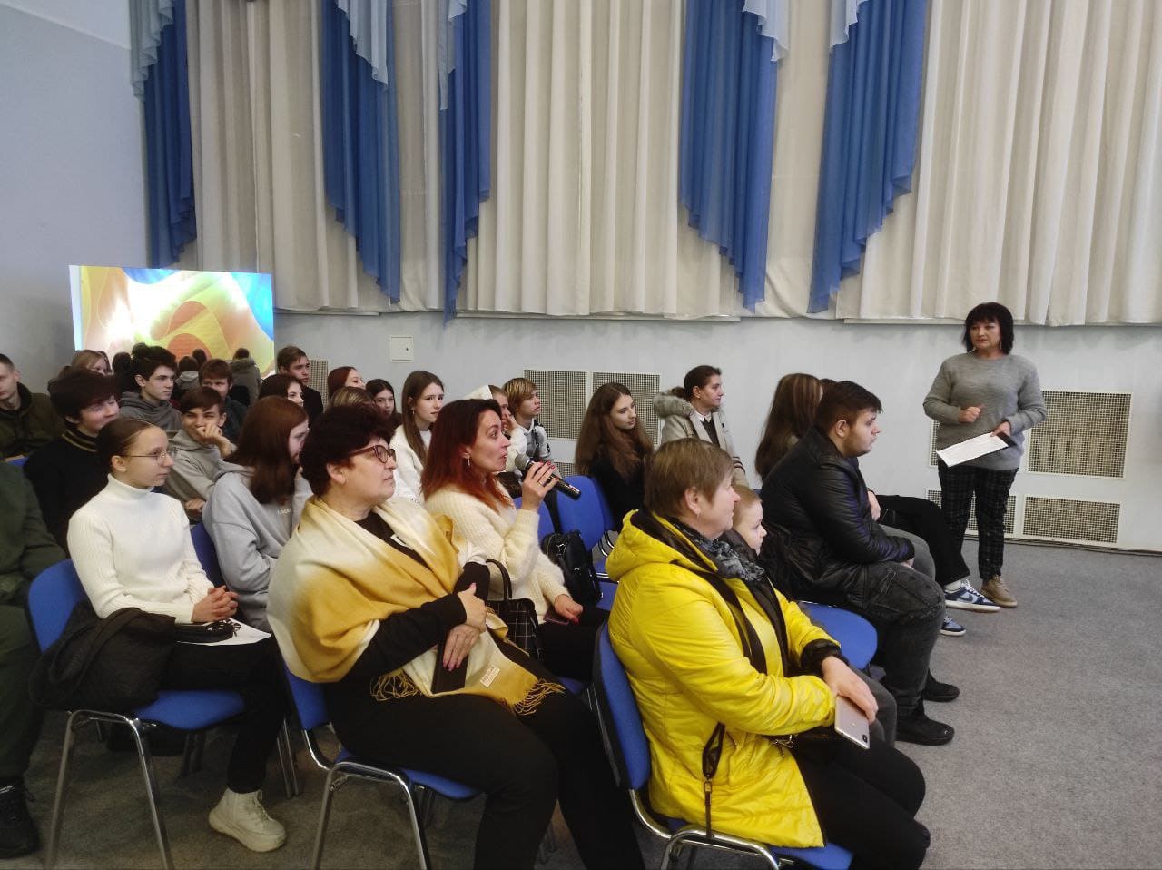 В  КЗ «ПК «Центральний» КМР  відбулась культурно- мистецька акція  «Нескорена країна очима дітей»