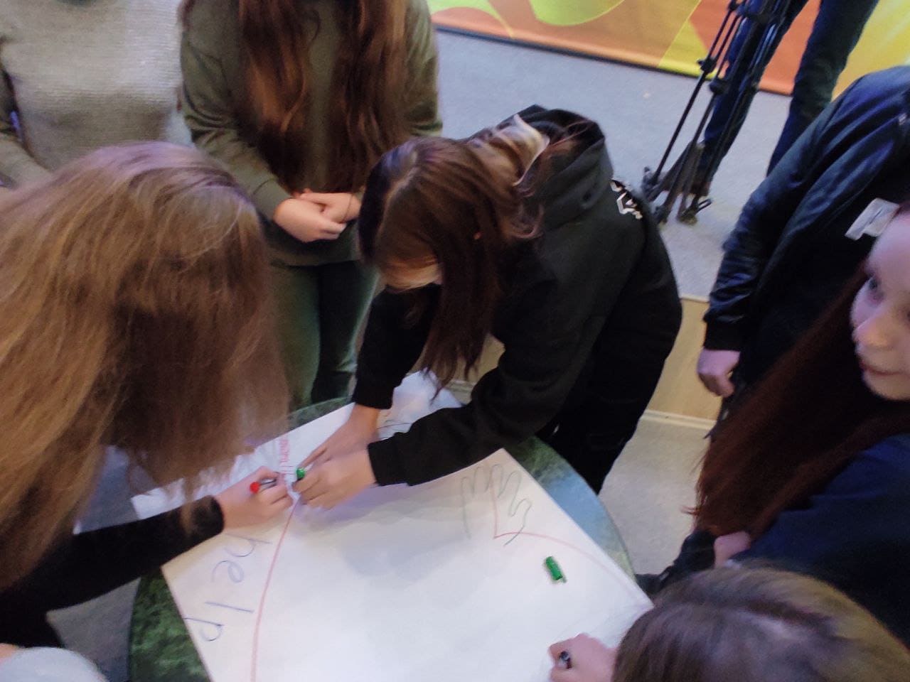 В  КЗ «ПК «Центральний» КМР  відбулась культурно- мистецька акція  «Нескорена країна очима дітей»