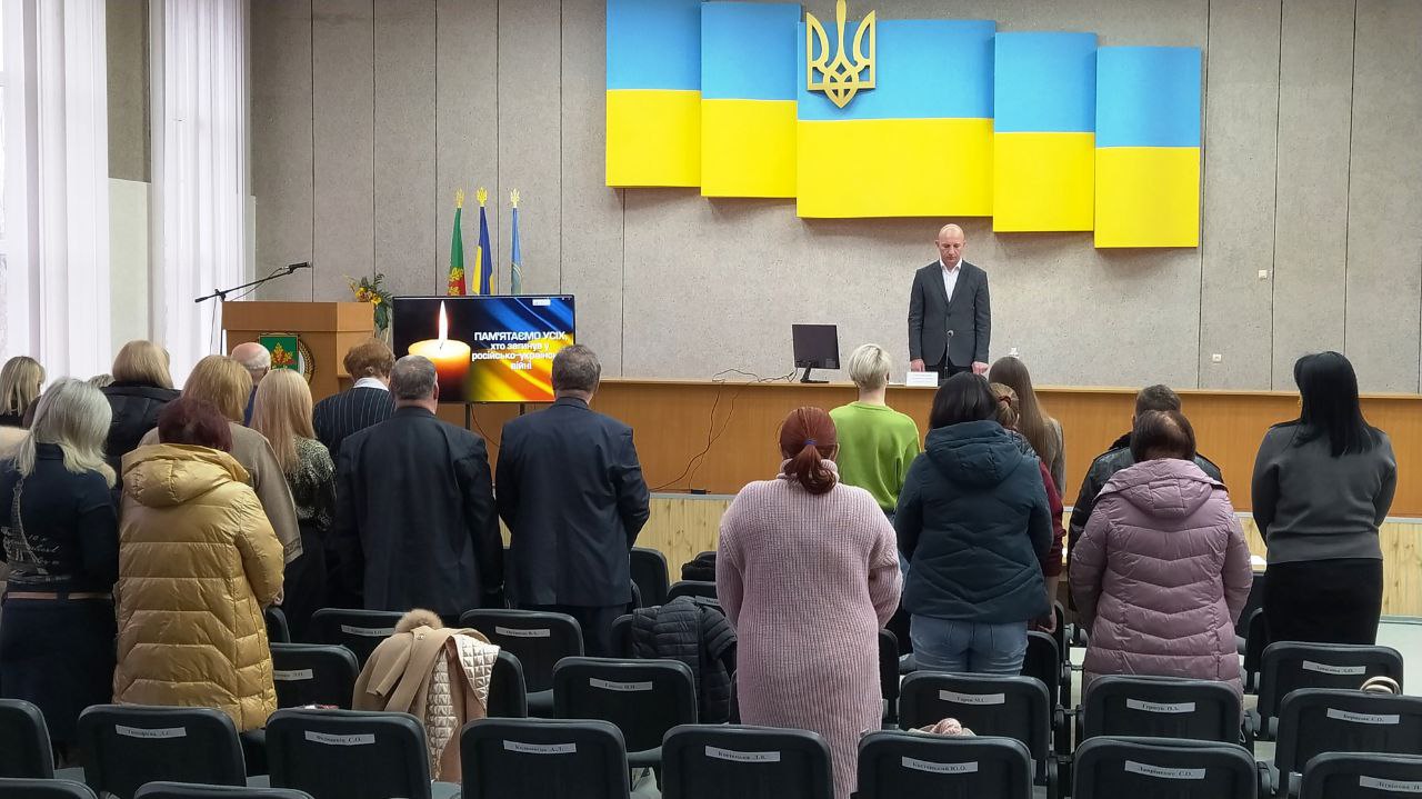 15  грудня 2023 року в сесійній залі відбулося друге пленарне засідання ХVІІІ сесії Покровської районної в місті ради
