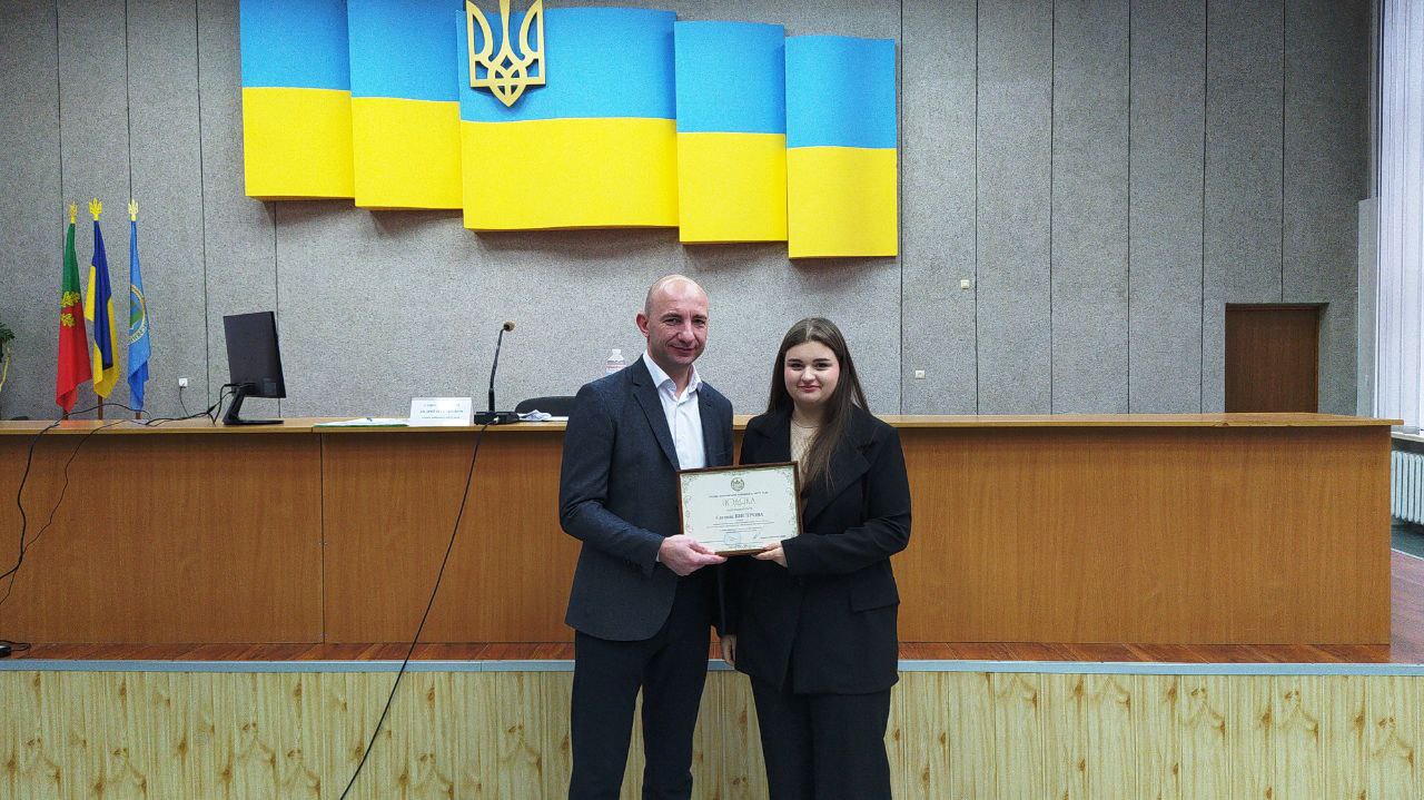15  грудня 2023 року в сесійній залі відбулося друге пленарне засідання ХVІІІ сесії Покровської районної в місті ради