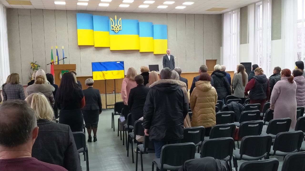 15  грудня 2023 року в сесійній залі відбулося друге пленарне засідання ХVІІІ сесії Покровської районної в місті ради