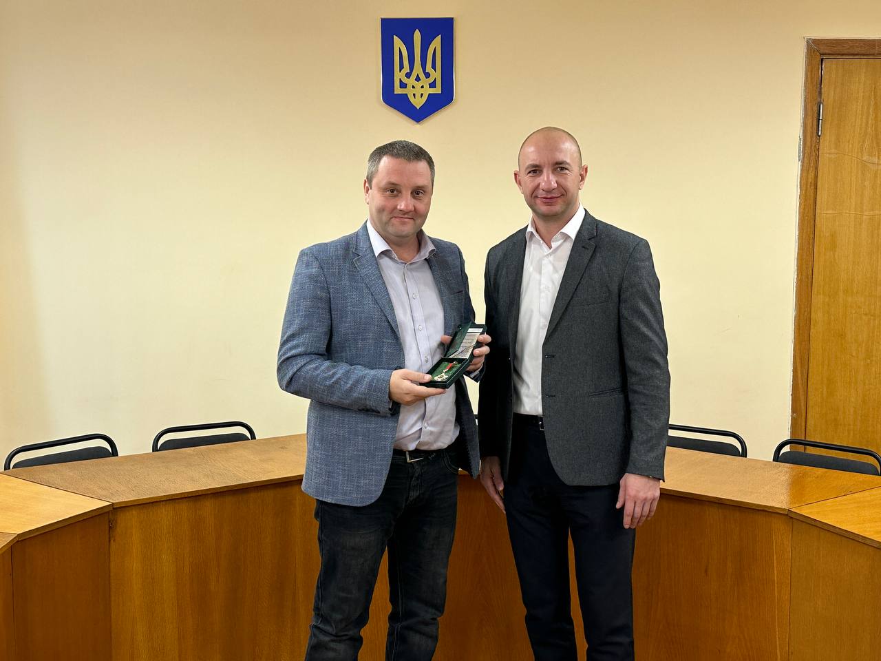 Привітання кращих енергетиків району з  професійним святом – Днем енергетика