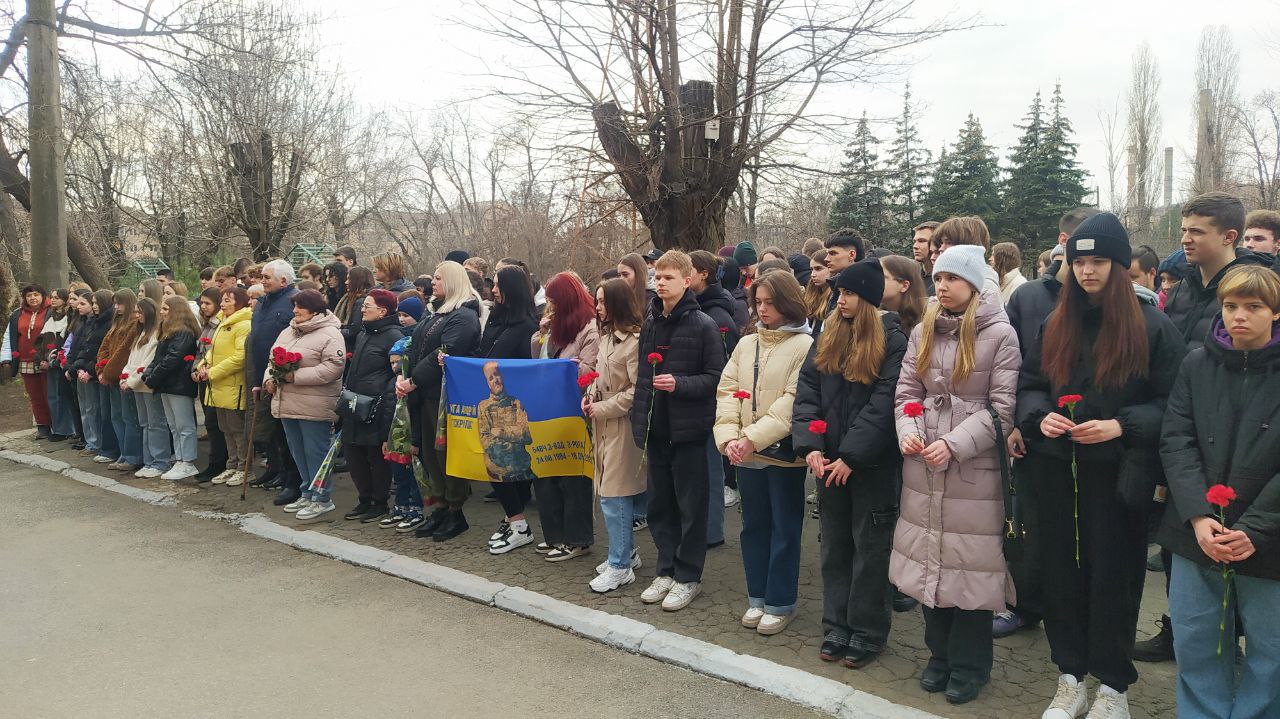 Відкриття меморіальної дошки Андрію Бузі