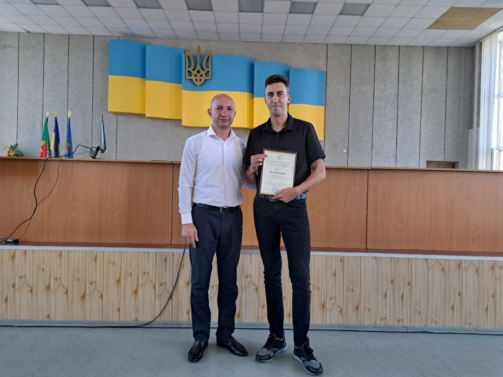 Вітаємо колектив КП «Криворізький  академічний міський театр музично-пластичних мистецтв «Академія руху» КМР  з 30-ти річним ювілеєм