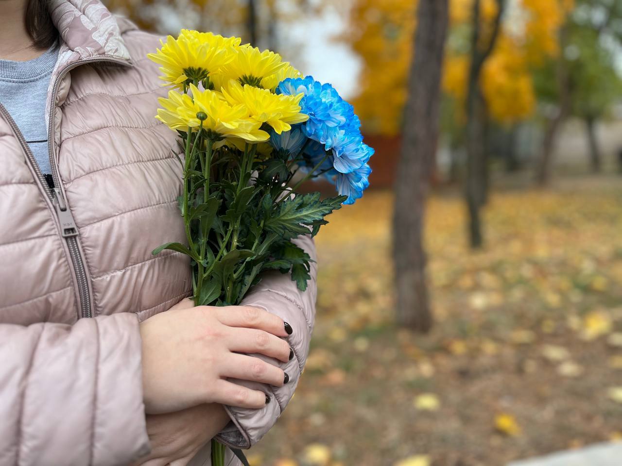 Покладення квітів до меморіального комплексу в районному парку «Шахтарський»