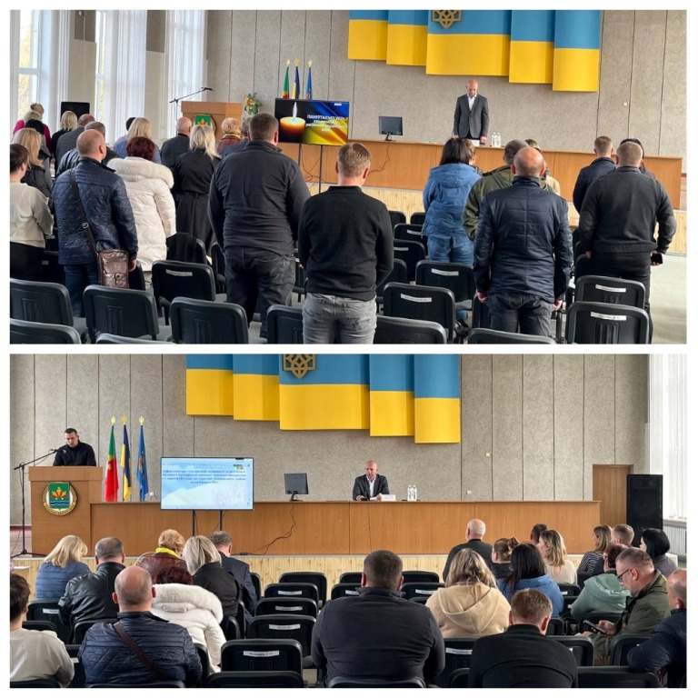 Відбулася позачергова ХХІІ сесія Покровської районної в місті ради