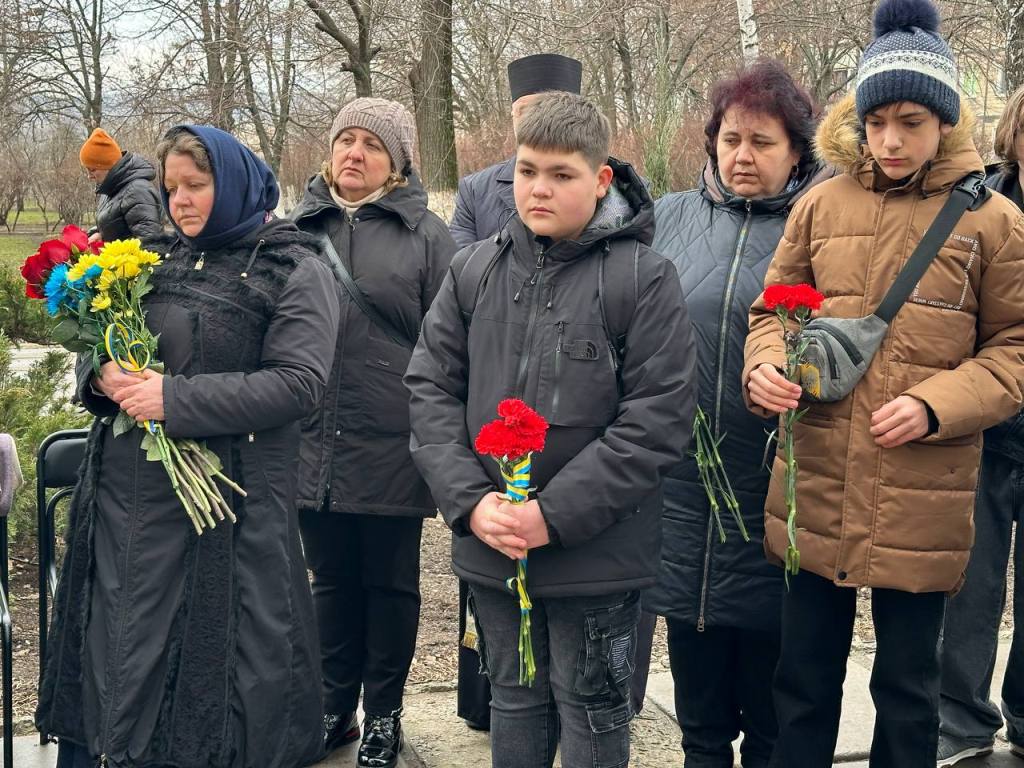  Відкриття меморіальних дощок Іваніна Олександра Олександровича та Ткаченка Андрія Миколайовича