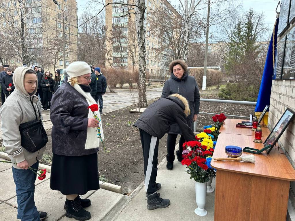  Відкриття меморіальних дощок Іваніна Олександра Олександровича та Ткаченка Андрія Миколайовича