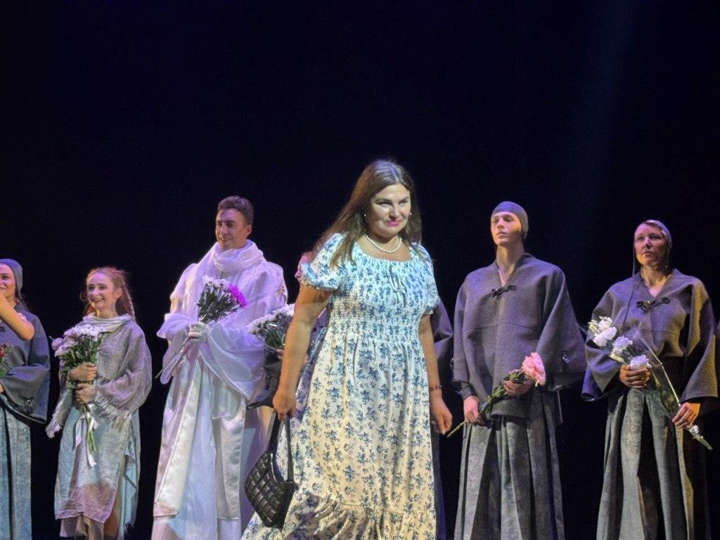 Пройшла вистава «Співи сонця і тіні»