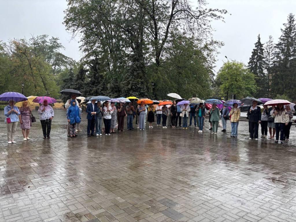 Пройшла урочиста церемонія підняття Державного Прапора